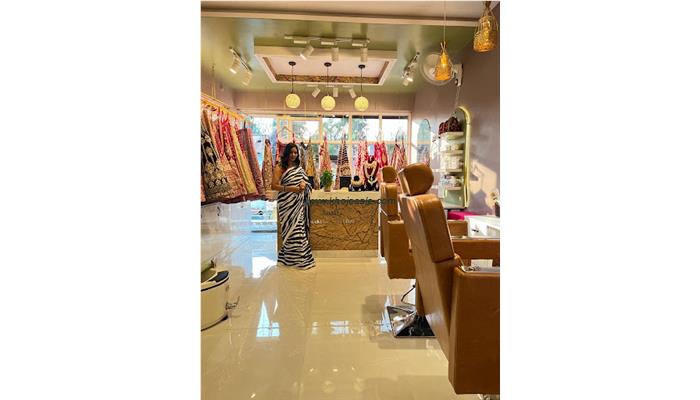 Anshu Makeup Studio