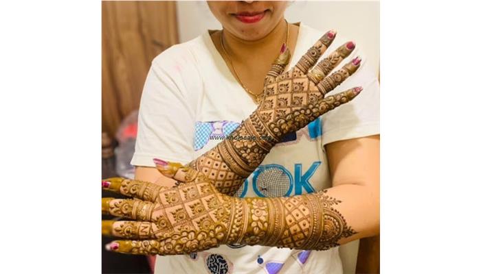 BETUL MEHANDI MAHI ARTIST
