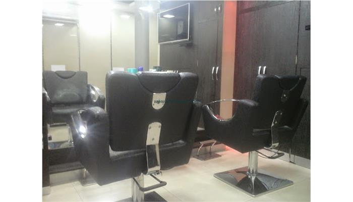 Dalmore Unisex Salon