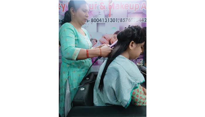 Dulhan Beauty Parlour Mamta Makewer Artist