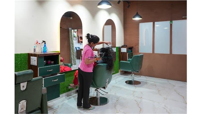 Hair Look Family Salon ( Chhindwara )