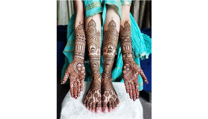Karol Bagh Mehndi Artistsist