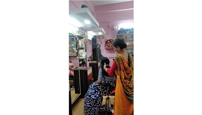 Kashish Beauty Parlour