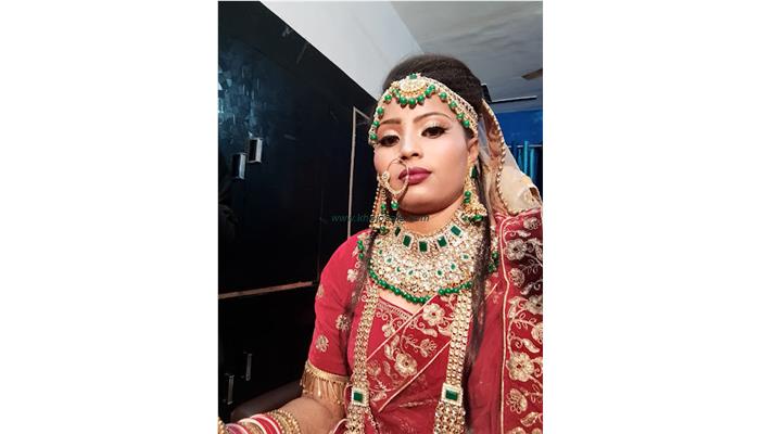 Kaya Beauty Parlor & Makeup Studio