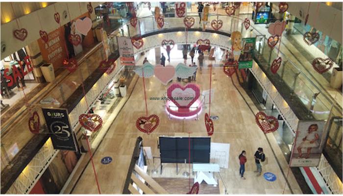 Looks Salon, Gaur Central Mall, Ghaziabad