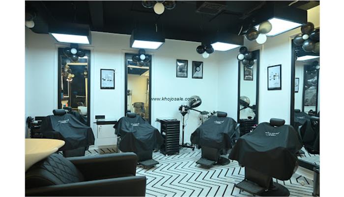 Menn & Co Salon Sigra Sidhgiribagh
