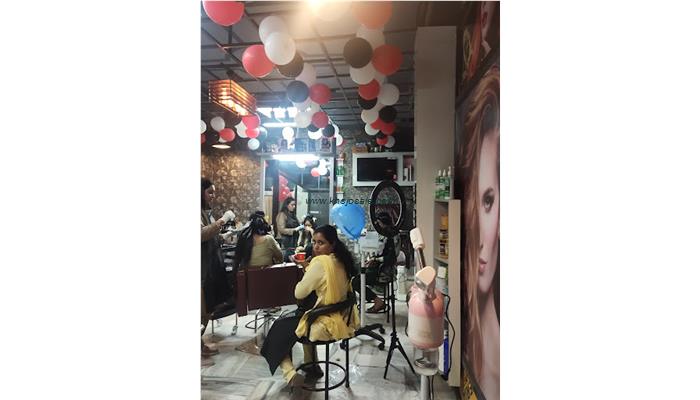 MGM Unisex Hair & Makeup Studio