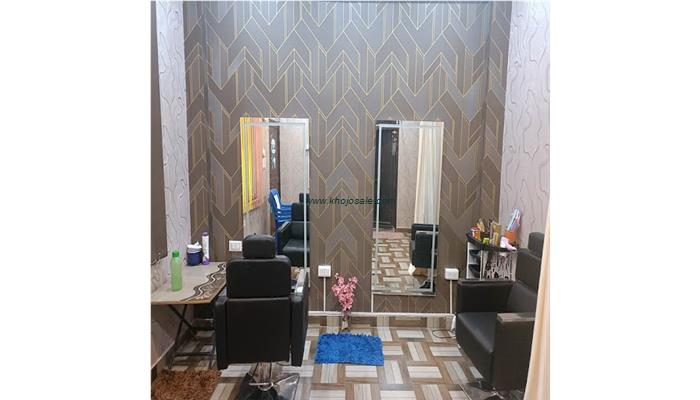 Mirror beauty Salon