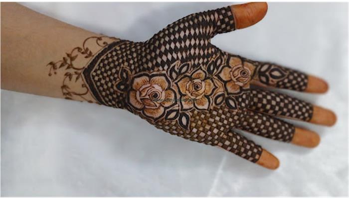 Muskan Henna Artist