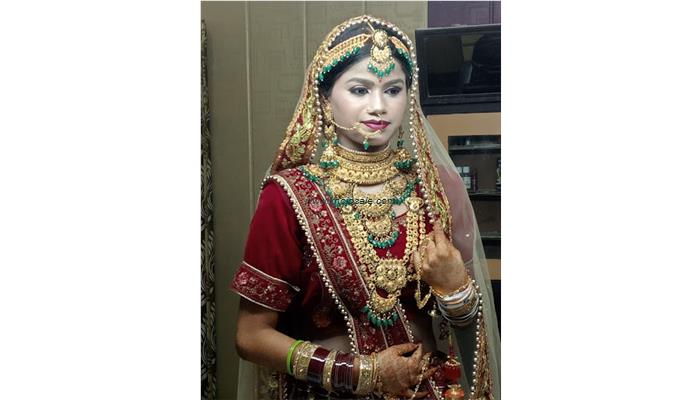Neena Beauty Parlor
