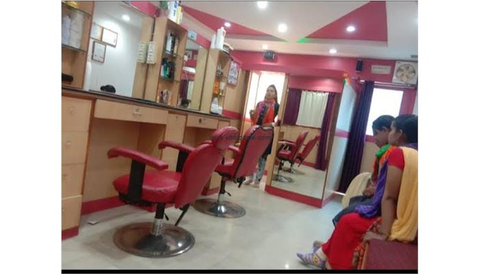 Pari Beauty Parlour & Cosmetic Shop ™