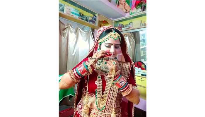 Priya Beauty Parlour