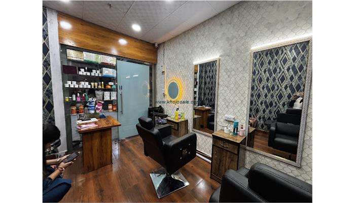 Ranjana Unisex Saloon