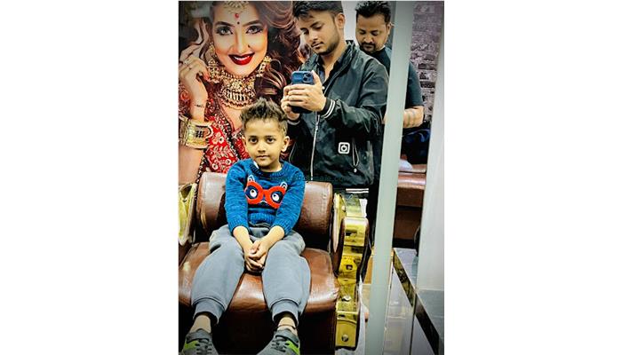 Royal Unisex Salon & Academy