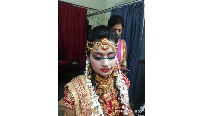 Sakhi Beauty Parlour