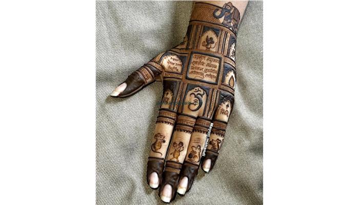 Sakshi_Mehndi_Artist