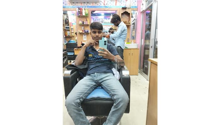 STYLIST STUDIO Hair & Beauty Professional Mens Parlour