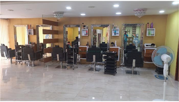 The Jawed Habib Saloon Banka