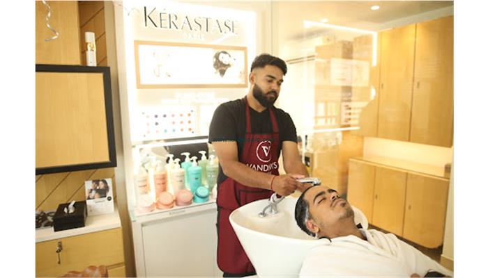 Vandnas Salon